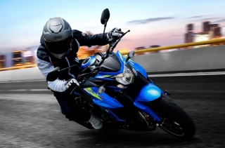 Suzuki Motos anuncia la comercialización y comienzo de la actividad productiva, de la mano del Grupo La Emilia