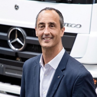 Mercedes-Benz Camiones y Buses celebra el primer aniversario en el mercado de la Argentina