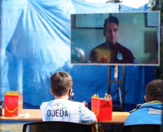 Marketing. McDonald’s organiza entrevistas a los ídolos de la selección argentina de fútbol para niños y niñas