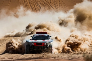 Audi da a conocer el histórico triunfo en el Rally Dakar, con el vehículo totalment eléctrico RS Q e-tron