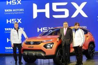Tata Motors presenta el H5X Concept, del que producirá un SUV que compartirá genes con Land Rover, Range Rover y Jaguar. Mirá el Video 