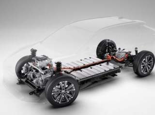 Toyota confirma que destinará inversiones millonarias para la fabricación de baterías para vehículos eléctricos