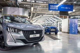Peugeot festeja el número redondo de la producción nacional del nuevo 208, que llegó a las 100 mil unidades