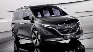 Mercedes-Benz realizó la presentación oficial de la EQT Concept, una van compacta, alimentada por baterías. Mirá el video