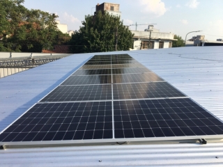Goodyear confirma que instaló paneles solares en el local Autocentro NF, de San Isidro