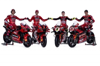 Ducati presentó los equipos de MotoGP y WorldSBK para el año actual, bajo el lema Campioni in Pista