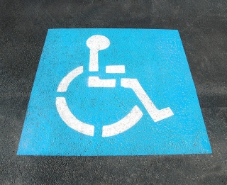 Seguridad Vial. Discapacidad y conducción, sugerencias para el manejo de vehículos adaptados en nuestro país