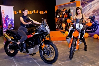 Lanzamiento. KTM realizó la presentación de las 890 Adventure R y 790 Adventure, flamantes motos Off-Road con alta tecnología