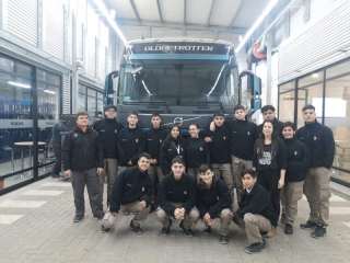 Volvo Trucks y Buses Argentina, y Fundación Pescar, continúan con el programa de inserción laboral y terminalidad escolar