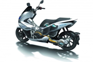 Honda Motor confirmó los planes de producción de tres motos eléctricas para 2024. La PCX Electric sería la primera 