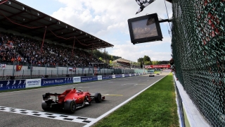 Fórmula 1. Charles Leclerc, con Ferrari, consiguió el primer triunfo de su carrera en el Gran Premio de Bélgica