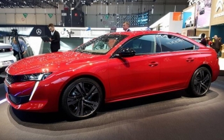 Peugeot presenta el flamante 508, que llegará a la Argentina, con diseño berlina/coupé, en el Salón del Automóvil de Ginebra