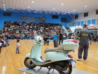 La AVSV da a conocer que más de mil motociclistas de Rafaela fueron capacitados y recibieron un casco