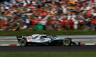 Fórmula 1. Lewis Hamilton, con Mercedes, consiguió, en una luchada carrera, un destacado triunfo del Gran Premio de Hungría, que lo deja primero en el campeonato