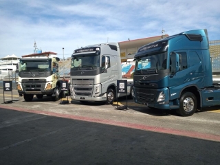 Volvo Trucks Argentina, realizó la presentación de las líneas FH, FM y FMX, además el FMX, que se renueva para trabajos extremos