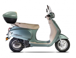Motos. Corven presenta en nuestro mercado el scooter Expert Milano, con motor de 7,1 CV de potencia