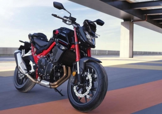 Lanzamiento. Motos Honda ofrece en nuestro mercado la CB750 Hornet, del segmento naked, con motor de 92 caballos