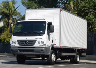 Mercedes-Benz asegura que el Accelo, de producción nacional, es el camión más ágil para el tránsito urbano