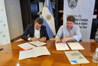 La Asociación de Fábricas de Automotores firma un Acuerdo de Cooperación con Tierra del Fuego