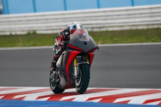 Ducati con la electromovilidad: brillante primera temporada como proveedor exclusivo del campeonato FIM de MotoE