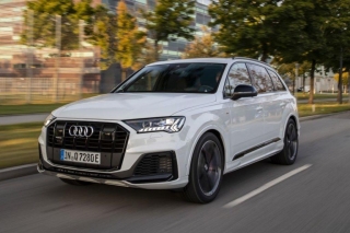 Audi acaba de presentar en Europa las versiones híbridos enchufables del Utilitario Deportivo Q7