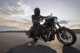 Motos. Harley-Davidson Buenos Aires presenta en nuestro mercado la Sport Glide 2019, con motor de 92 caballos de potencia máxima