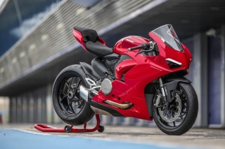 Lanzamientos. Ducati Argentina lanza en nuestro mercado la Panigale V2, con motor de 155 caballos de potencia
