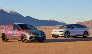 Volkswagen llega al CES, de Las Vegas, confirmando que integrará en sus nuevos vehículos el ChatGPT, basado en IA