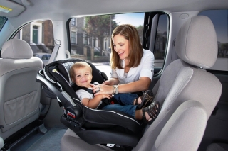Seguridad Vial. Normas obligatorias para los Sistema de Retención Infantil para los vehículos. Programa de la Federación Internacional del Automóvil