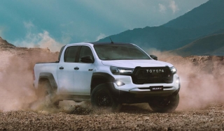 Lanzamiento. Toyota presenta la nueva generación de la pickup Hilux GR-Sport, con novedades de equipamiento y mismo motor