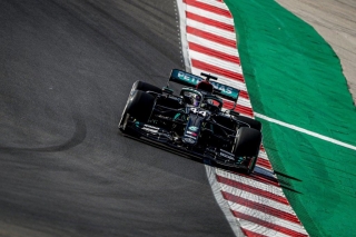 Fórmula 1. Lewis Hamilton, con Mercedes logró la pole número 97, en el Gran Premio de Portugal