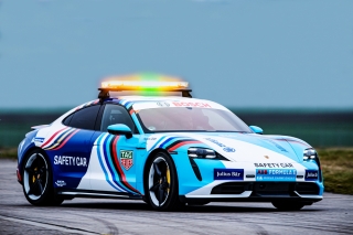 Porsche confirma que se utilizará el eléctrico Taycan Turbo S, con Auto de Seguridad para la Fórmula E de la presente temporada 