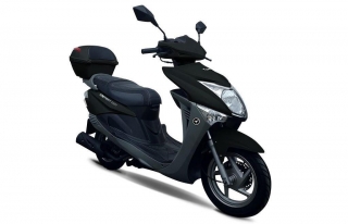 Motos. Corven Motos presenta en nuestro mercado el scooter Expert DOT, con una potencia de 8,3 caballos